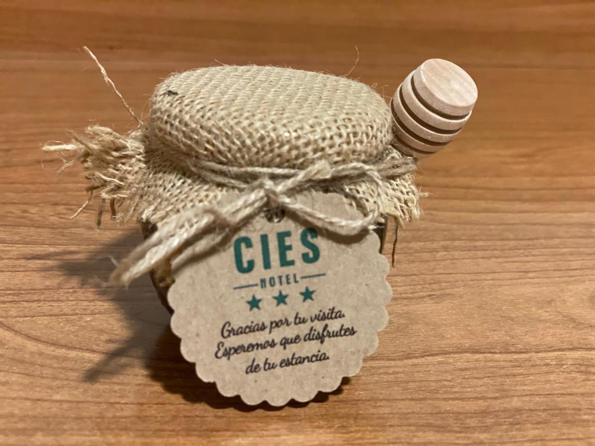 Hotel Cies Calvarrasa de Abajo Eksteriør bilde